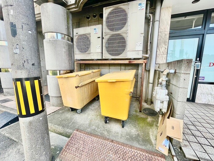 物件外観写真4　(建物設備)