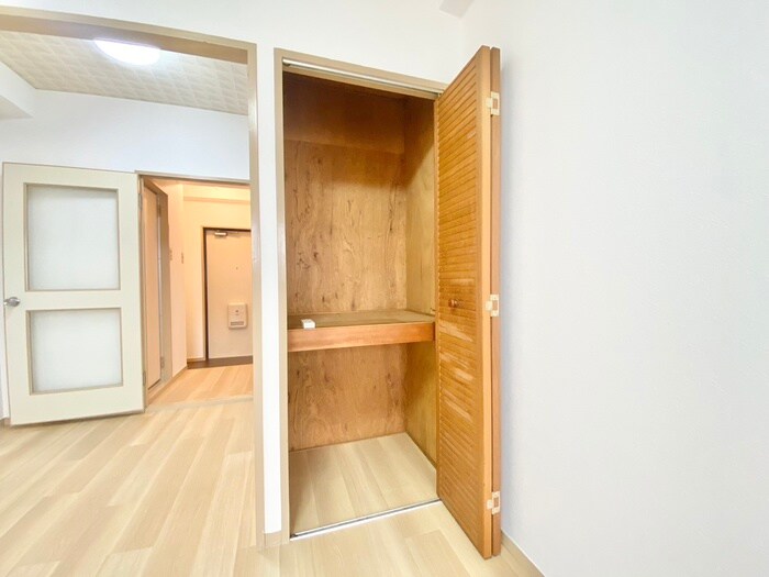 物件内観写真12　(収納)