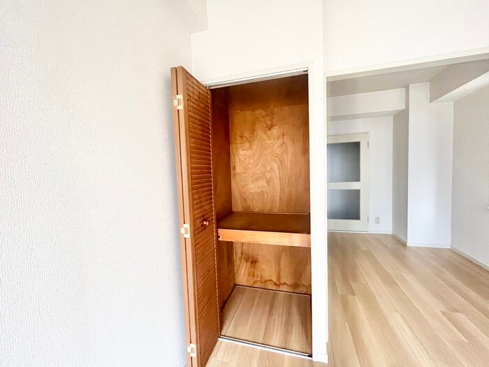 物件内観写真12　(収納)