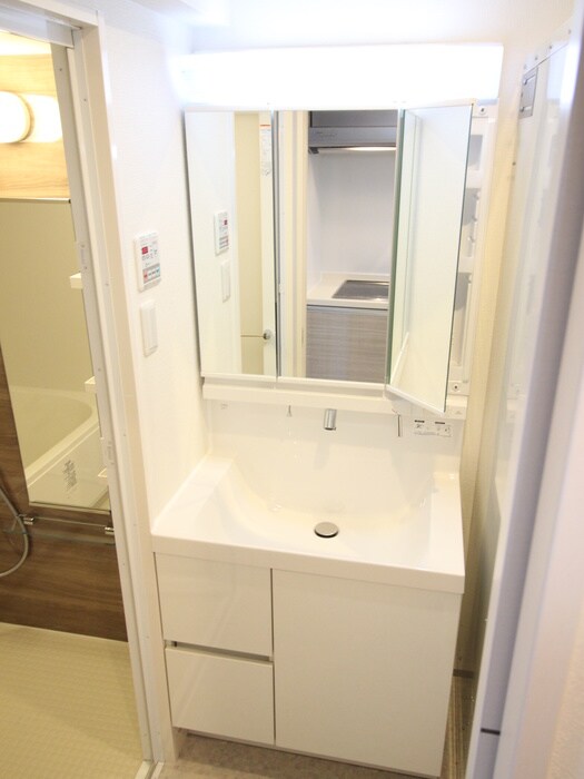 物件内観写真9　(洗面)