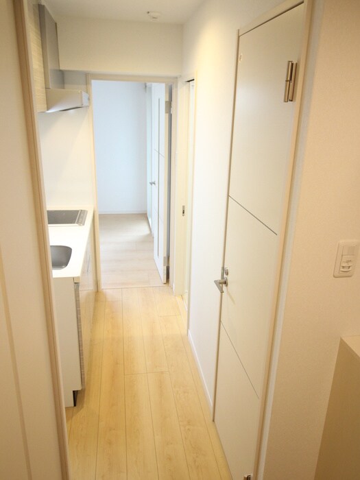 物件内観写真16　(玄関)