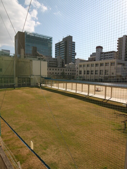 物件内観写真17　(室内からの展望)