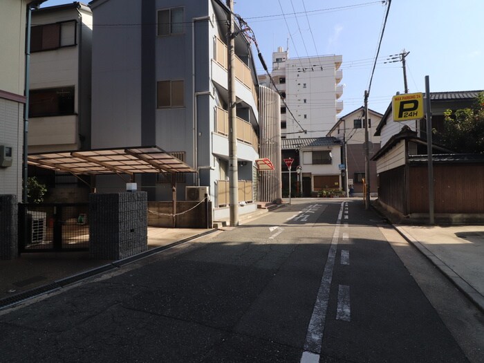 物件外観写真6　(周辺環境)