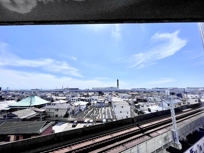 物件内観写真15　(室内からの展望)