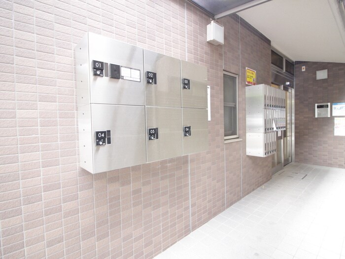 物件外観写真6　(建物設備)