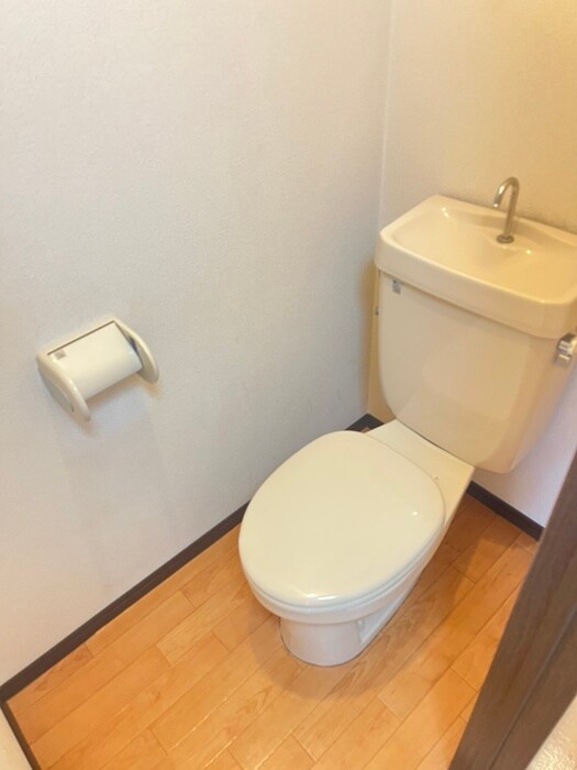 物件内観写真13　(トイレ)