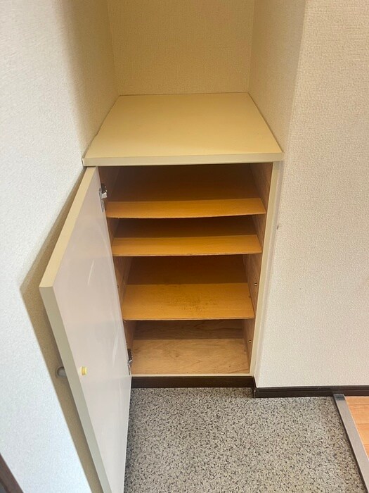 物件内観写真17　(靴箱)