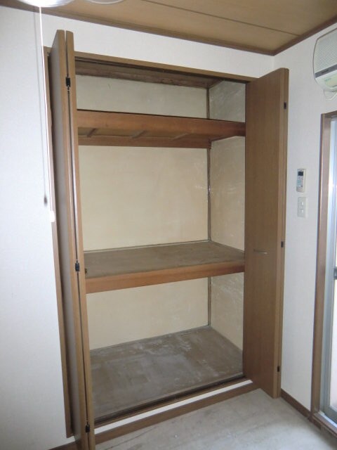 物件内観写真11　(収納)
