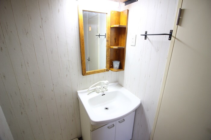 物件内観写真12　(洗面)