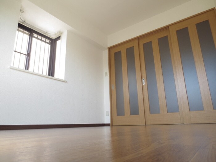 物件内観写真13　(居室)