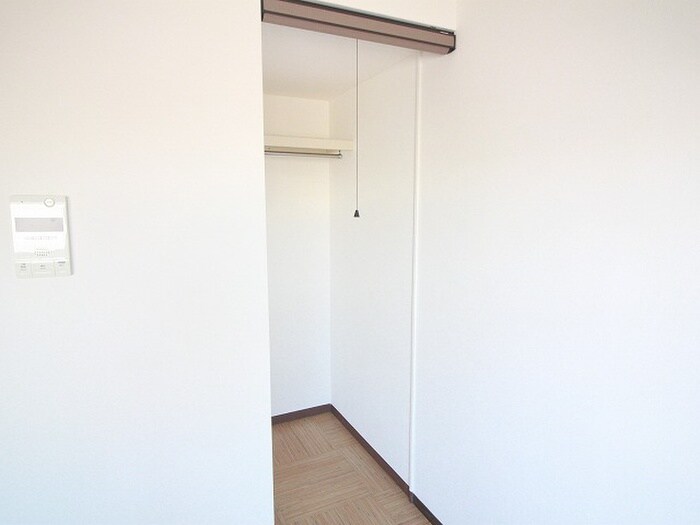 物件内観写真11　(収納)