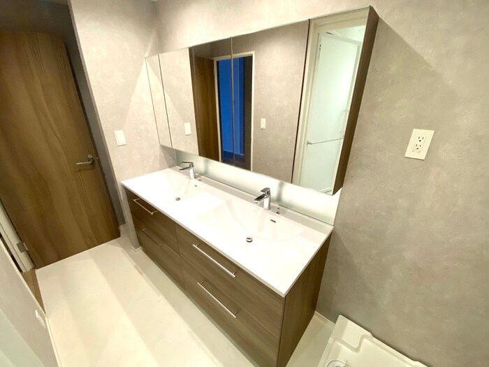 物件内観写真11　(洗面)