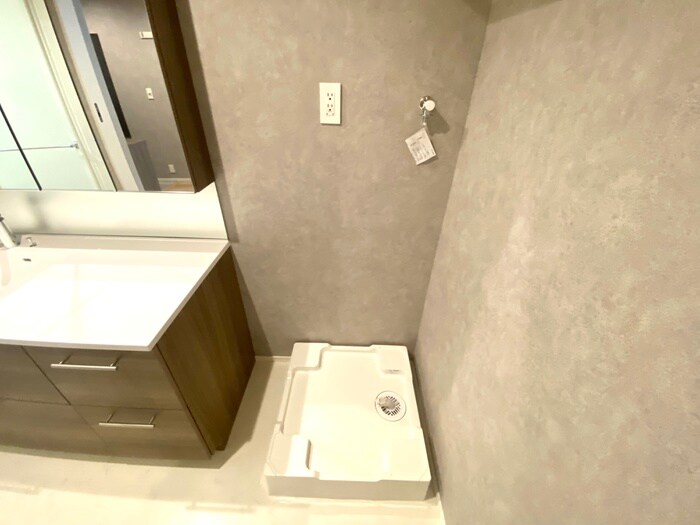 物件内観写真13　(洗濯機置場)