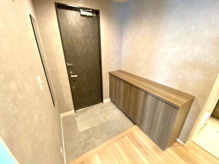 物件内観写真19　(玄関)