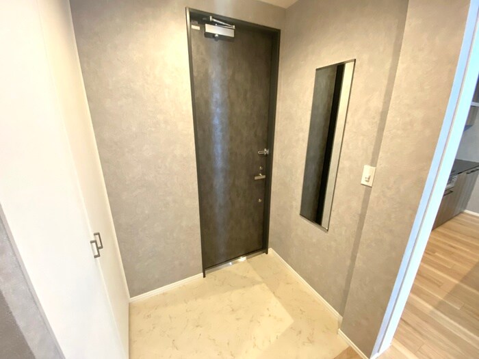 物件内観写真19　(玄関)