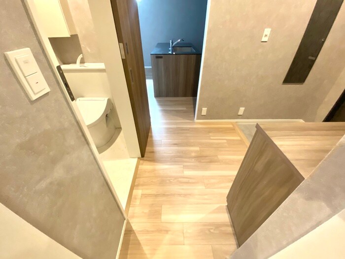 物件内観写真21　(廊下)