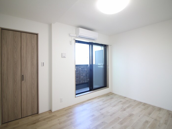 物件内観写真13　(居室)