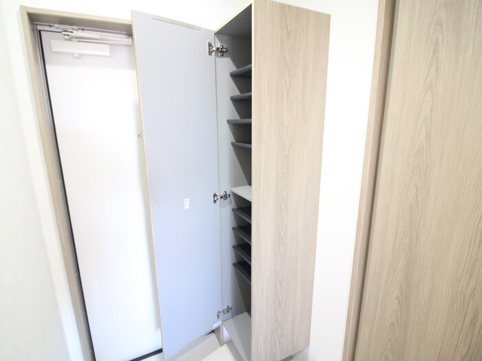 物件内観写真15　(靴箱)