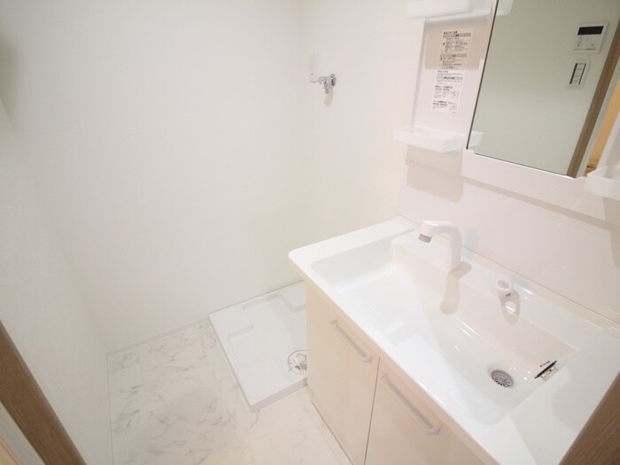 物件内観写真20　(洗濯機置場)