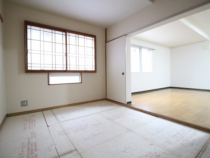 物件内観写真7　(居室)