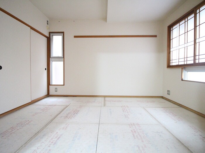 物件内観写真8　(居室)