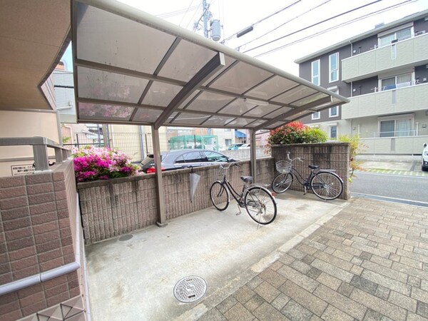駐輪場