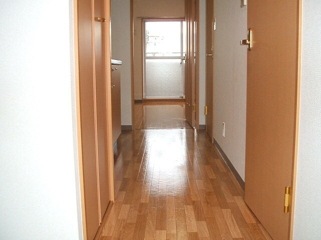 物件内観写真7　(廊下)