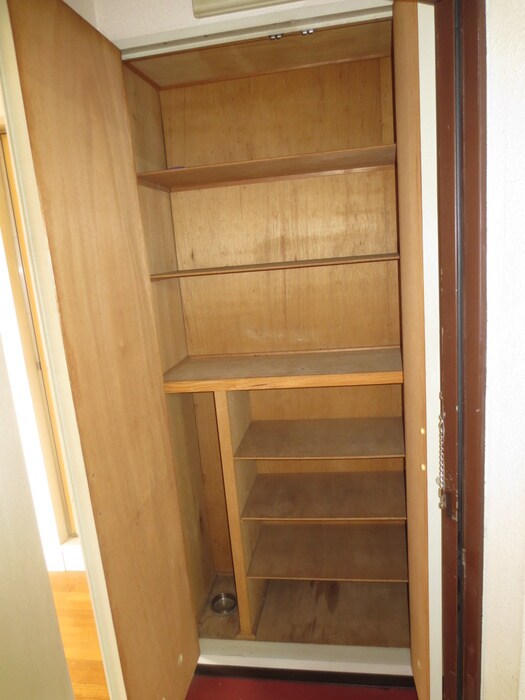 物件内観写真12　(収納)