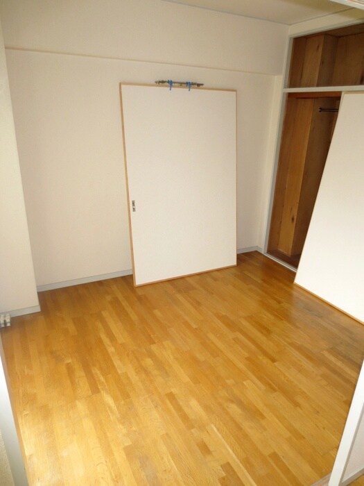 物件内観写真14　(居室)