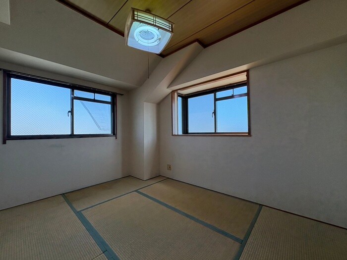 物件内観写真8　(居室)