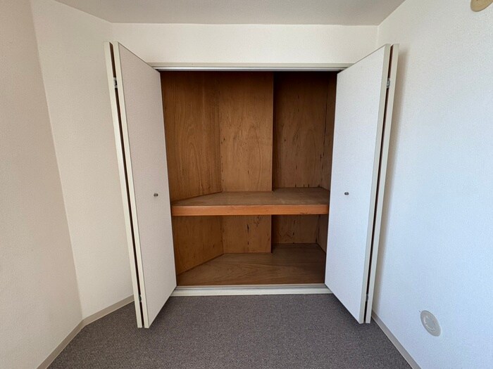物件内観写真15　(収納)