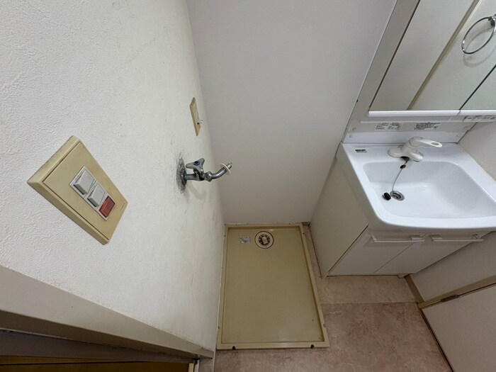 物件内観写真21　(洗濯機置場)