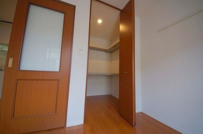 物件内観写真11　(収納)