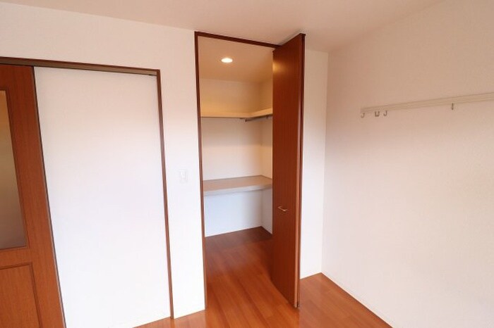 物件内観写真17　(収納)