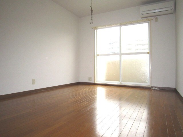 物件内観写真10　(居室)