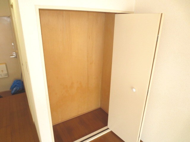 物件内観写真11　(収納)