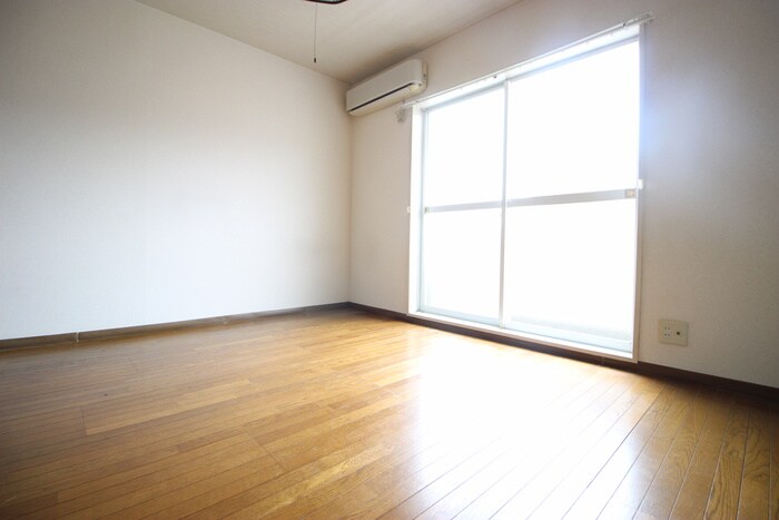 物件内観写真18　(居室)