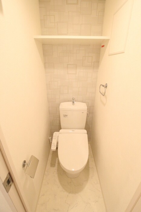 物件内観写真8　(トイレ)