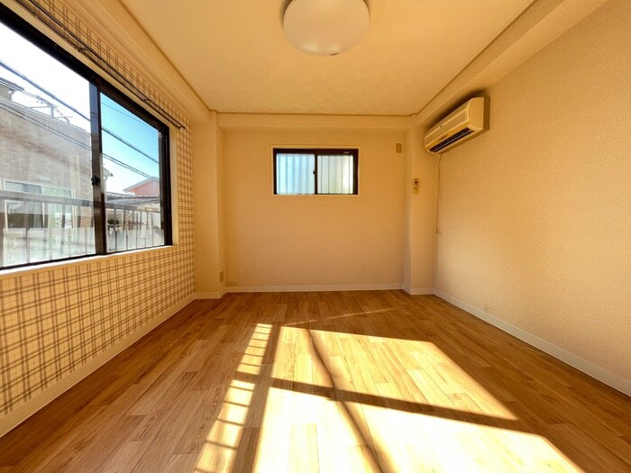 物件内観写真12　(居室)