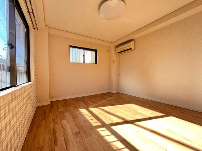 物件内観写真18　(居室)