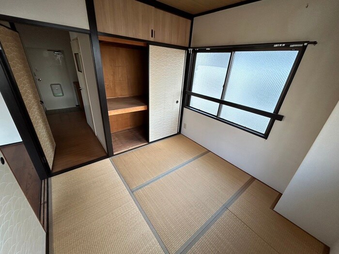 物件内観写真9　(居室)