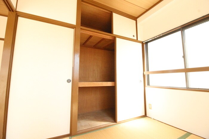 物件内観写真13　(収納)