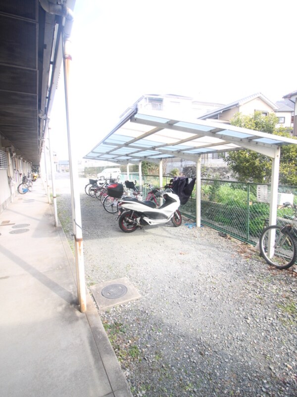 バイク置き場