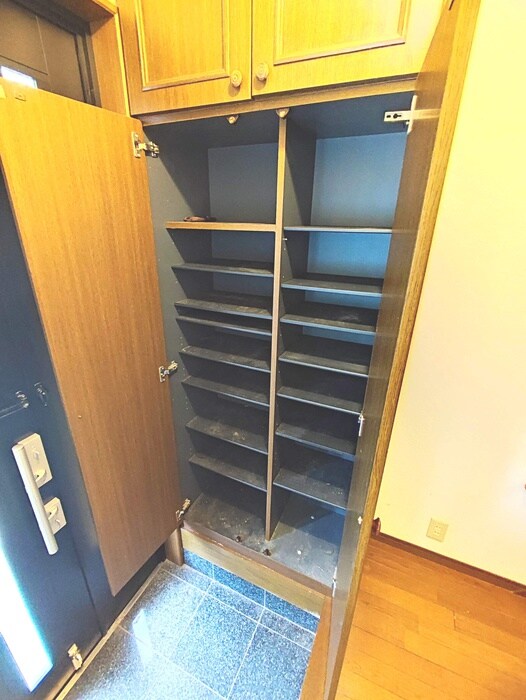 物件内観写真18　(靴箱)