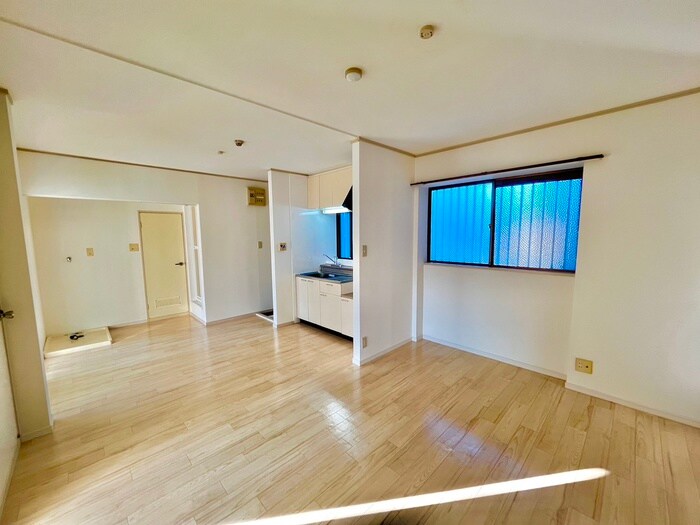 物件内観写真8　(居室)