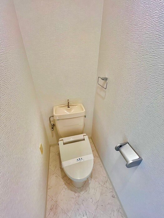 物件内観写真15　(トイレ)