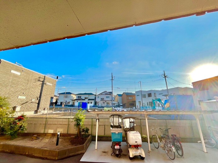 物件内観写真22　(室内からの展望)