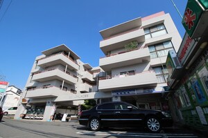 サンパレス桃山台２番館外観写真