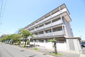 アルファー・フレグランス外観写真