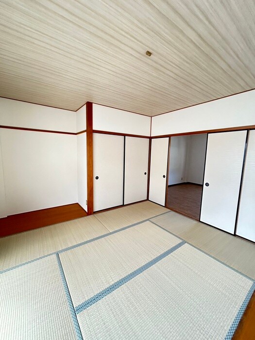 物件内観写真11　(居室)